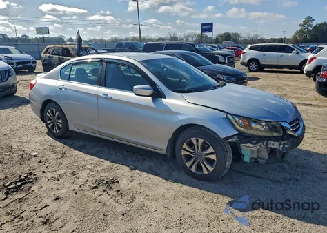 2013 Honda Accord Lx z USA, uszkodzony, nr VIN 1HGCR2F34DA095986